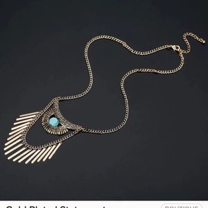 New.....💕The right jewlery makes a statement